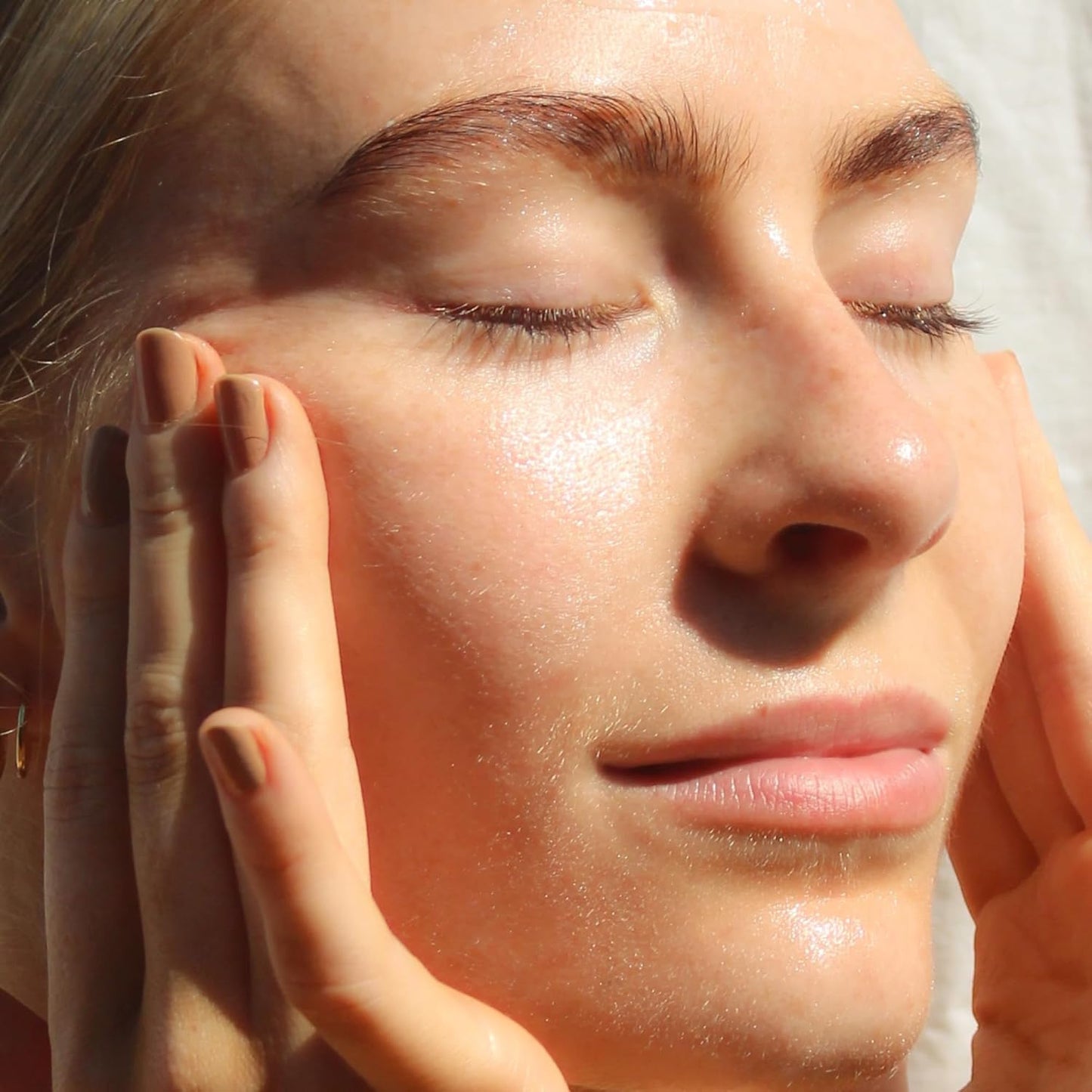 Summer Fridays Cloud Dew Gel Cream Moisturizer Plumping Hydration and Glowing Skin (1.7 Fl Oz)