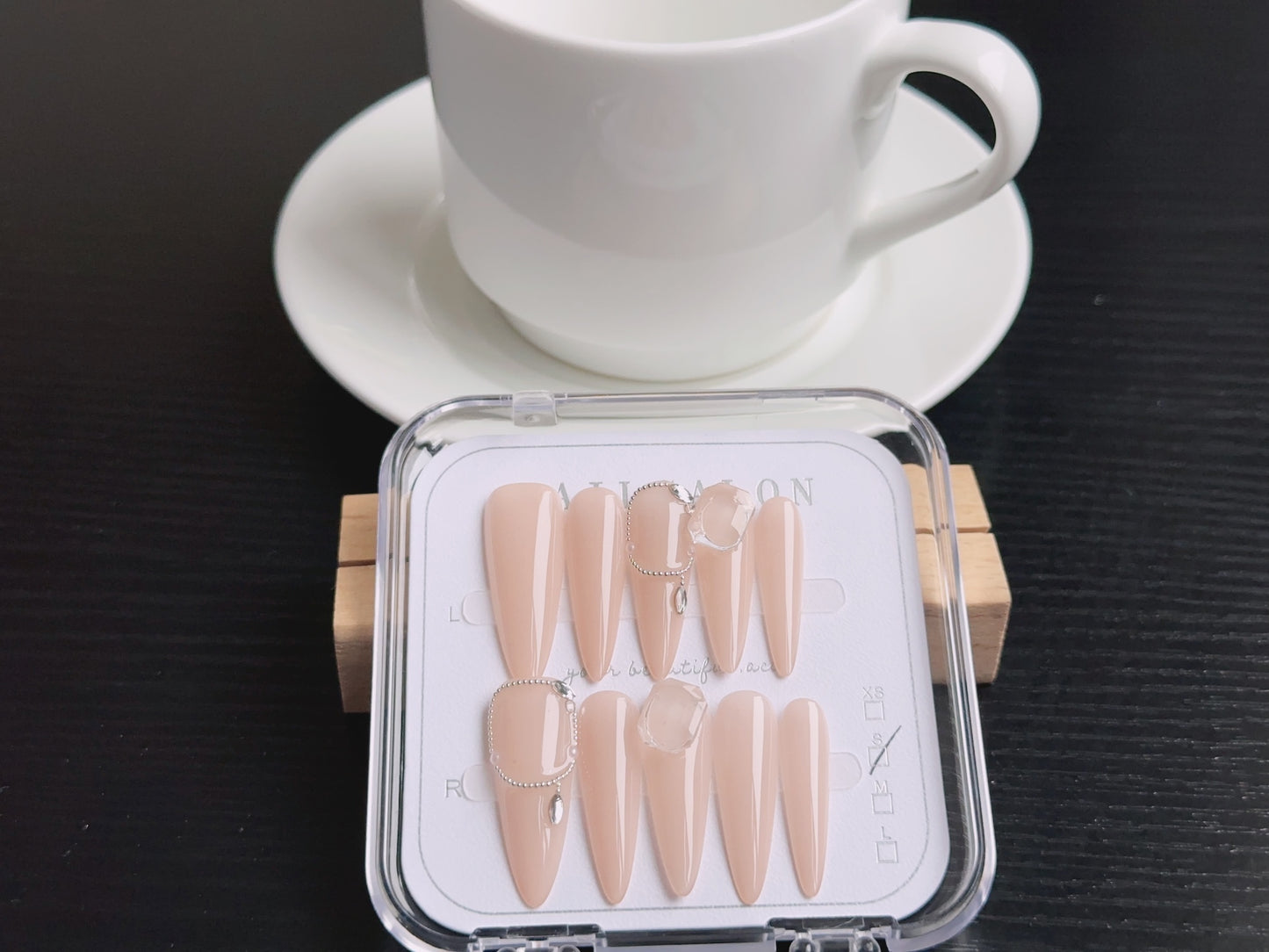 Press On Nails Handmade Reusable Fake Nails Set for Women Salon Style Nail Art Kit