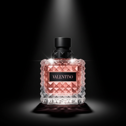 Valentino Donna Born in Roma EDP black background high fashion